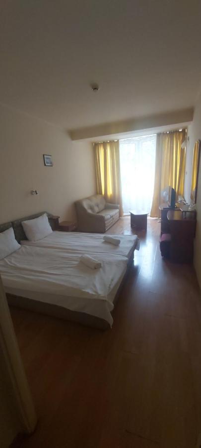 In Hotel Hajdúszoboszló 外观 照片